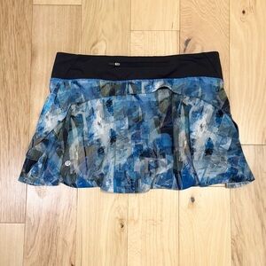 LIKE NEW Lululemon Women’s Play Off The Pleats Mid Rise Skirt